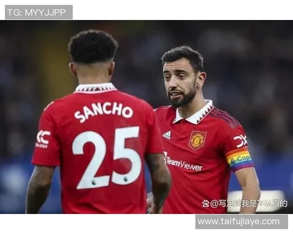 宽肩足球明星的名字揭秘他在赛场上的风采与魅力分析