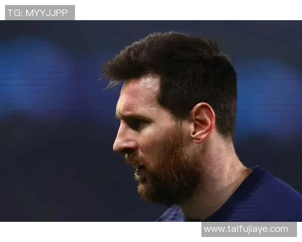 足球明星为何纷纷留大胡子背后的时尚潮流与文化象征解析